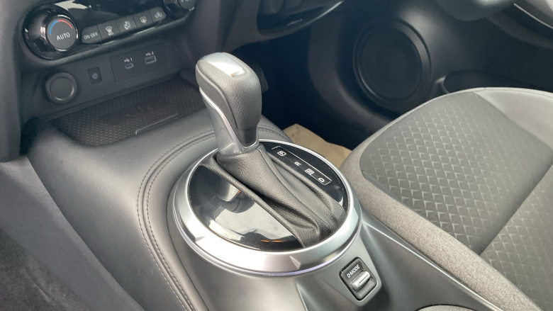 Nissan Juke 1.6 Hybrid N-Connecta 5dr Auto Hybrid Hatchback